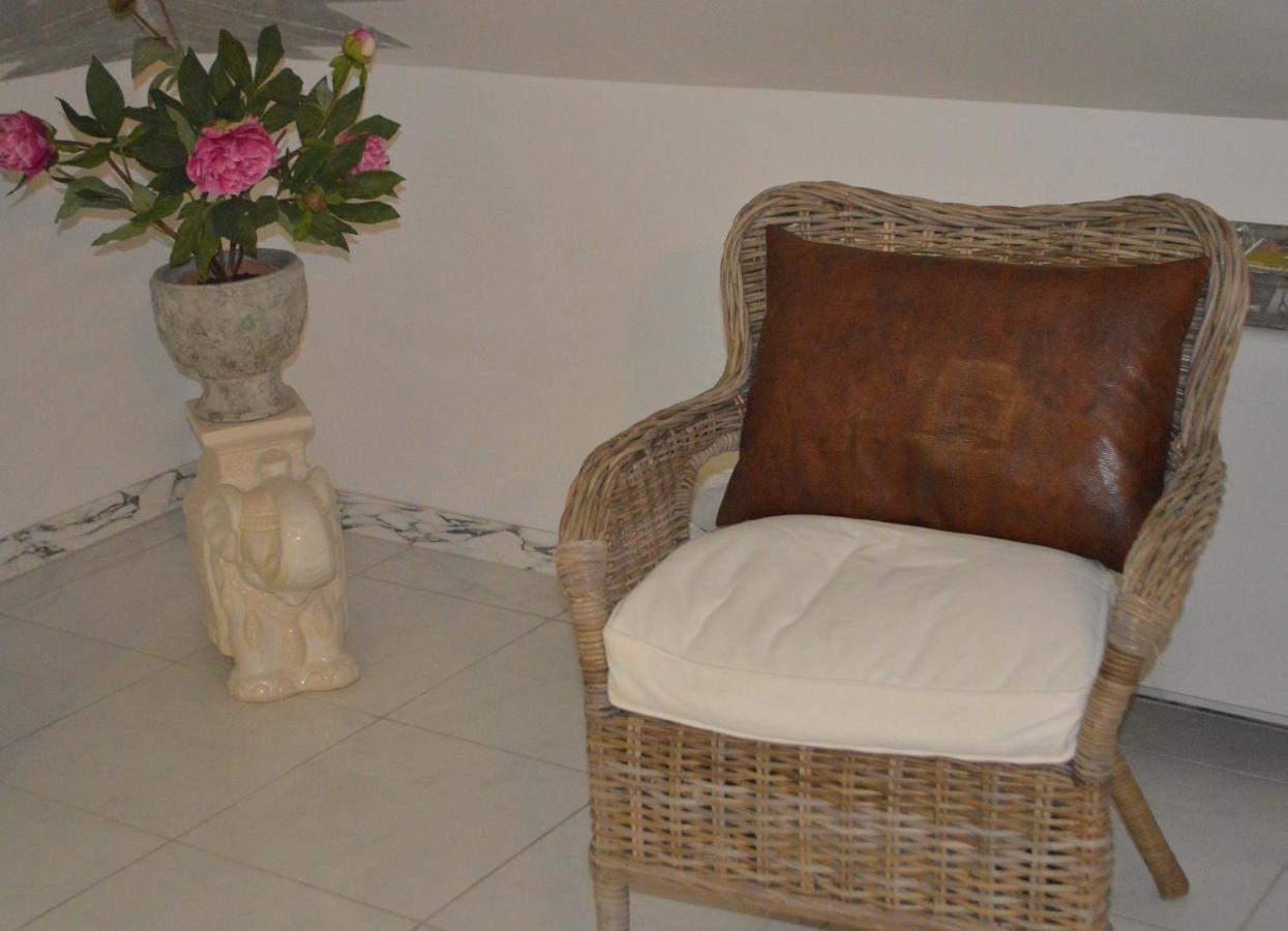Bed&Breakfast Villa Lavanda Noci Exteriör bild